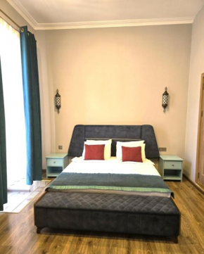 Maestro City Hotel